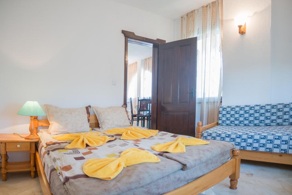 Hotel Stefanov 1 Lozenets Camera foto